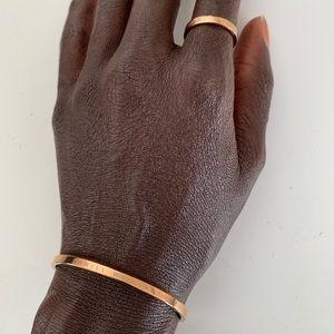 Daniel Wellington Classic bracelet and ring.